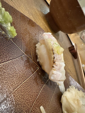 Nigiri sushi Engawa