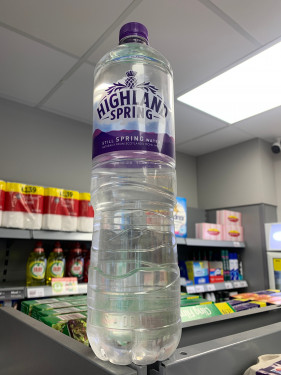 1.5Ltr Highland Spring Still Water (301648)