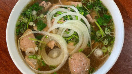 23. Phở With Meatballs (Phở Bò Viên)