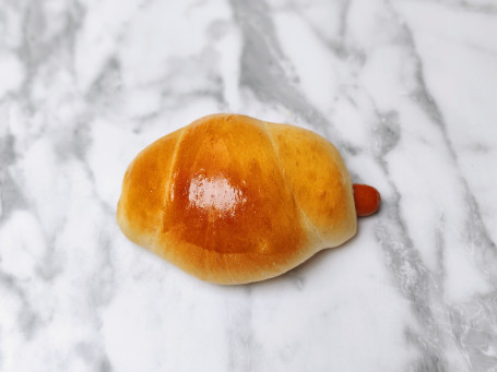 Cháng Zǐ Bāo Sausage Bun