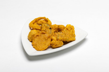 Veg. Pakora (8 Pieces)