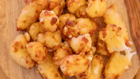 Fresh Battered Cheese Curds