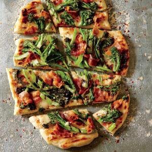 Pizza com brócolis