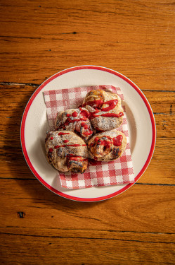 Apple Pie Scrolls (4)