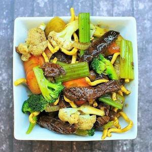 Chow Mein De Carne De Vaca