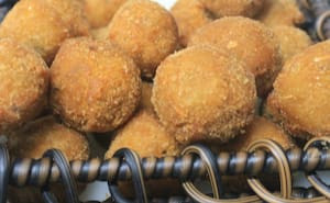 Mini Bolinho De Bacalhau