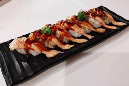 Aburi Salmon (7 Pieces)