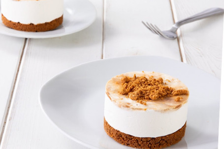 Vegan Lotus Biscoff Cheesecake