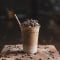 Bebida Misturada Frappuccino De Creme Duplo Com Pedaços De Chocolate