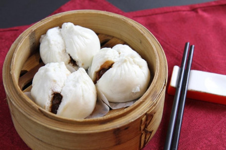 D15. Roast Pork Buns (3) Mì Zhī Chā Shāo Bāo