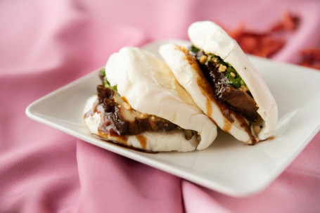 Taiwanese Buns (Pork Belly