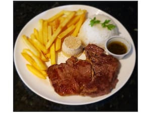 Bife De Chorizo (Contra-Filé Chimicurri Arrox Fritas Farofa