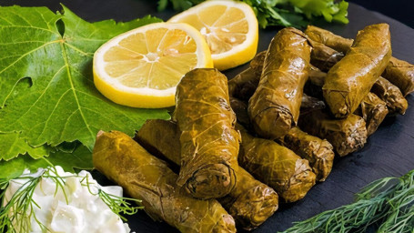 Stuffed Grape Leaves Sarma-8 Pieces)