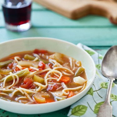 Sopa De Legumes Com Macarrão