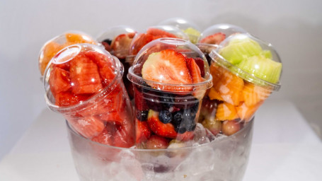 Fresh Seasonal Fruit Cup (16Oz)