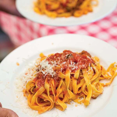 Tagliatelle Com Ragù