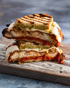 Panini De Frango Parmesão