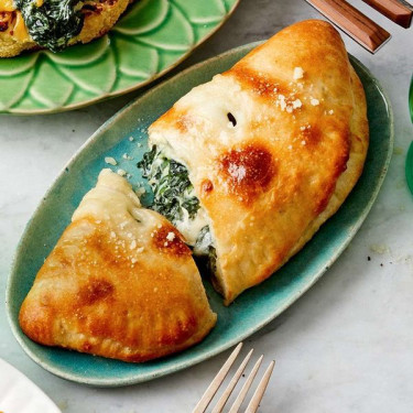 Calzone Grego