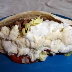 Sanduíche De Gyro De Carne Bovina