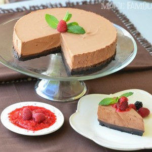 Bolo De Mousse De Chocolate Triplo