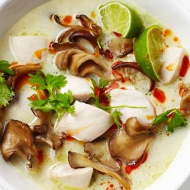 Tom Kha Güng