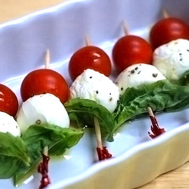 Espetos Caprese