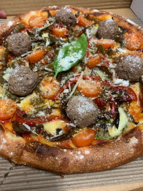 Piccante (Meatballs, Roast Peppers Fresh Chilli) Italian Pizza