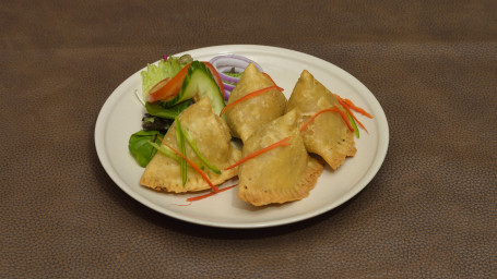 Samosa (Vegetarian Or Meat 4 Per Serve)