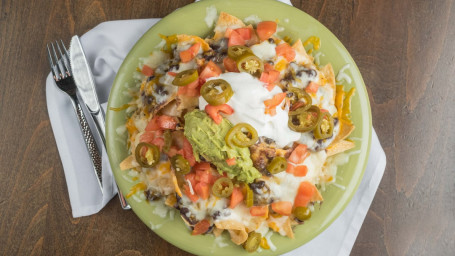 Nachos Grande (Serves 2-4)