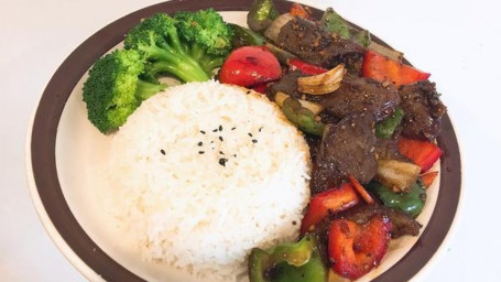 R10. Black Pepper Beef With Rice