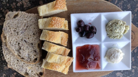 Baker Bread Basket