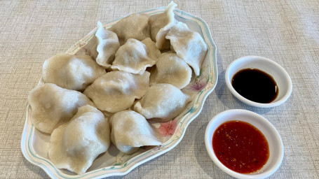 Chicken Dumplings With Green Chives Jiǔ Cài Jī Ròu Shuǐ Jiǎo