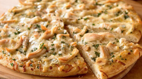 Milano's Alfredo Pizza Chicken Medium 14