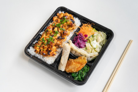 Baked Spicy Salmon Bento