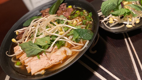 B5. Bun Bo Hue