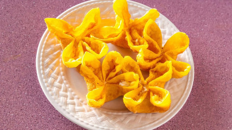 8. Crab Rangoon Xiè Jiǎo