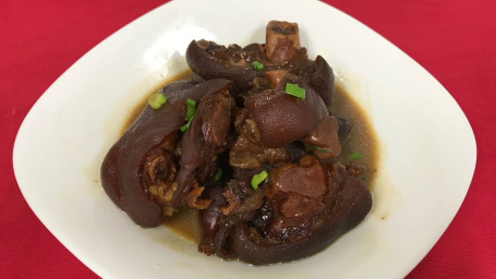 A29. Braised Pig Feet Hóng Shāo Zhū Tí