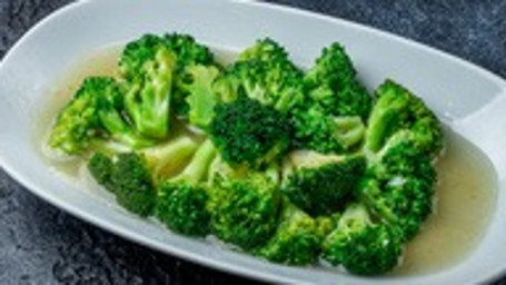 31. Broccoli With Garlic Sauce