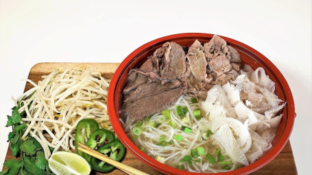 2 Steak, Brisket, And Tripe Rice Noodles Shēng Shú Niú Ròu Bǎi Yè Fěn