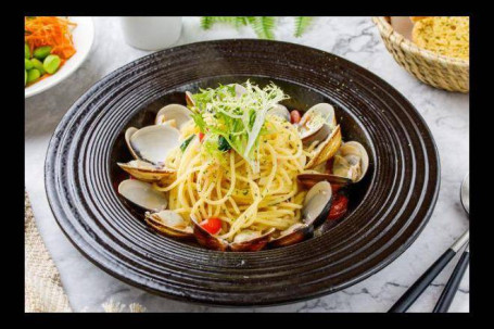 Suàn Xiāng Há Lí Yì Dà Lì Miàn Garlic And Clam