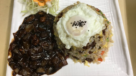 R3. Sogogi Fried Rice 소고기볶음밥