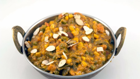 Veg. (Navaratna) Korma