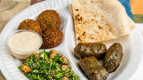 Falafel With Tahini Sauce Platter