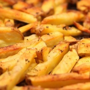 Batatas fritas onduladas estilo francês